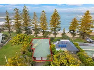 Wilson Ave 39 Guest house, Caloundra - 1