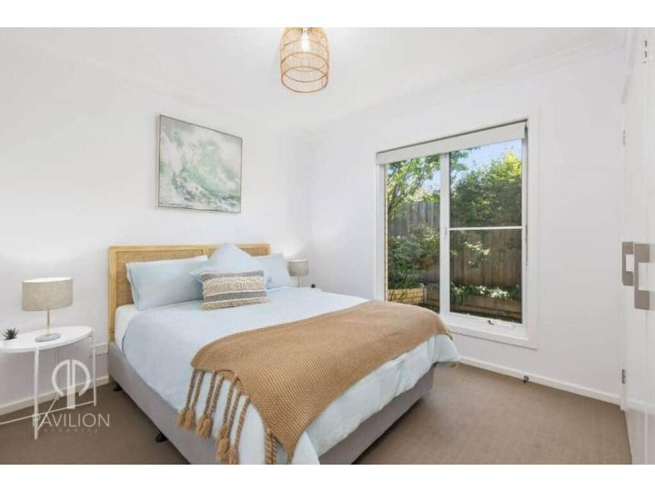 Wiltons Riverside- Sleeping 9, Pet friendly Guest house, Ocean Grove - imaginea 3