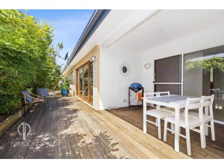 Wiltons Riverside- Sleeping 9, Pet friendly Guest house, Ocean Grove - imaginea 2