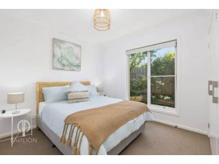 Wiltons Riverside- Sleeping 9, Pet friendly Guest house, Ocean Grove - 3