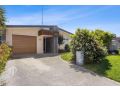 Wiltons Riverside- Sleeping 9, Pet friendly Guest house, Ocean Grove - thumb 4