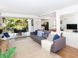 Windmill 4 - Two Bedroom Beachside Apartment on Parkyn Parade! Apartment, Mooloolaba - 2