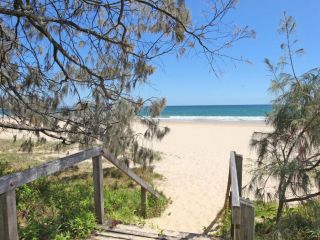 Windmill 4 - Two Bedroom Beachside Apartment on Parkyn Parade! Apartment, Mooloolaba - 4