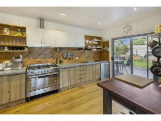 Windsong - Pet friendly, wifi and close to water Guest house, Paynesville - 1