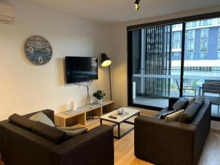 Windsor Apartments- 2bd 2bath Apartment Apartment, Melbourne - 2