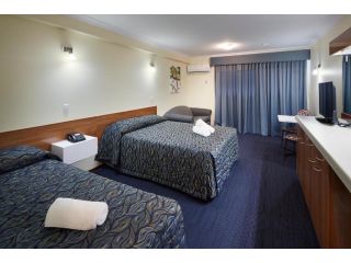 Windsor Lodge Hotel, Perth - 1