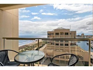 Wine Down at The Pier Apartment, Glenelg - 1