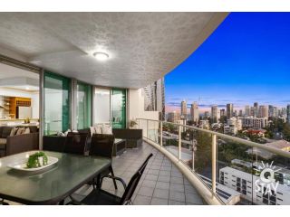 Wings Penthouses - QStay Apartment, Gold Coast - 3