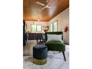 Winter Haven Daylesford - Breathtaking 2BR Home With Fast WIFI & Soaking Tub Guest house, Daylesford - 3