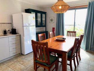 Wintersun Holiday Cottages Apartment, Emu Bay - 2