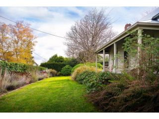 Wombat Hill Cottage Guest house, Daylesford - 2