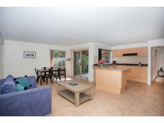 Wonder on Wattlevale 19 Wattlevale Cl Guest house, Ulladulla - 3