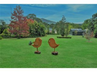 Wotama, Macedon B and B, Honour Ave, Mount Macedon Apartment, Victoria - 2