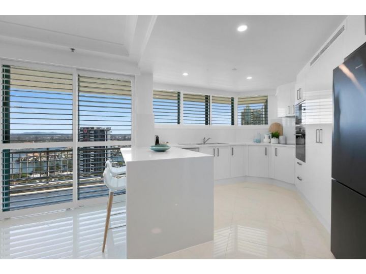 Wraparound views on 29th lvl with Gym Pool & Spa Apartment, Gold Coast - imaginea 12