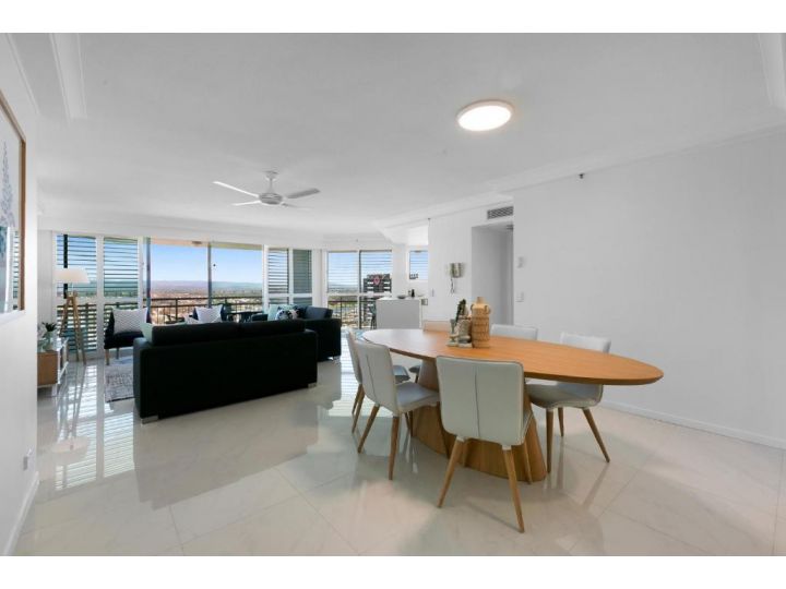 Wraparound views on 29th lvl with Gym Pool & Spa Apartment, Gold Coast - imaginea 10