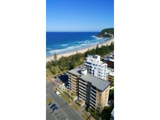 Wyuna Beachfront Holiday Apartments Aparthotel, Gold Coast - 2
