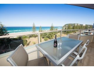 Wyuna Beachfront Holiday Apartments Aparthotel, Gold Coast - 1