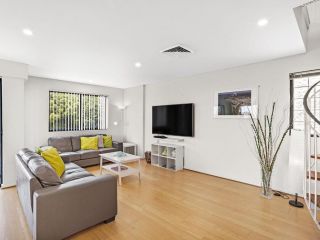 Yacaaba Terrace, Unit 9, 3 Yacaaba Street Apartment, Nelson Bay - 1