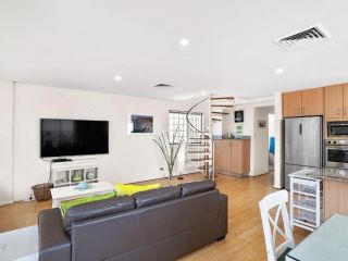 Yacaaba Terrace, Unit 9, 3 Yacaaba Street Apartment, Nelson Bay - 3