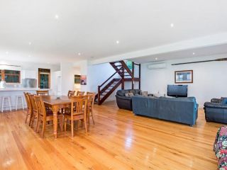 Yachthouse Guest house, Port Fairy - 4