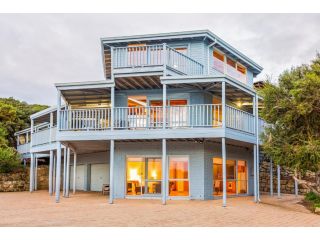 Yallingup's best located beach house Guest house, Yallingup - 4