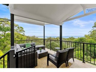 YARABIN - LUXURY 6 BEDROOM HOME WITH OCEAN VIEWS Guest house, Point Lookout - 2