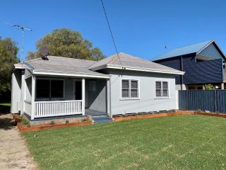 Yaringa cottage...by the sea Guest house, Busselton - 1