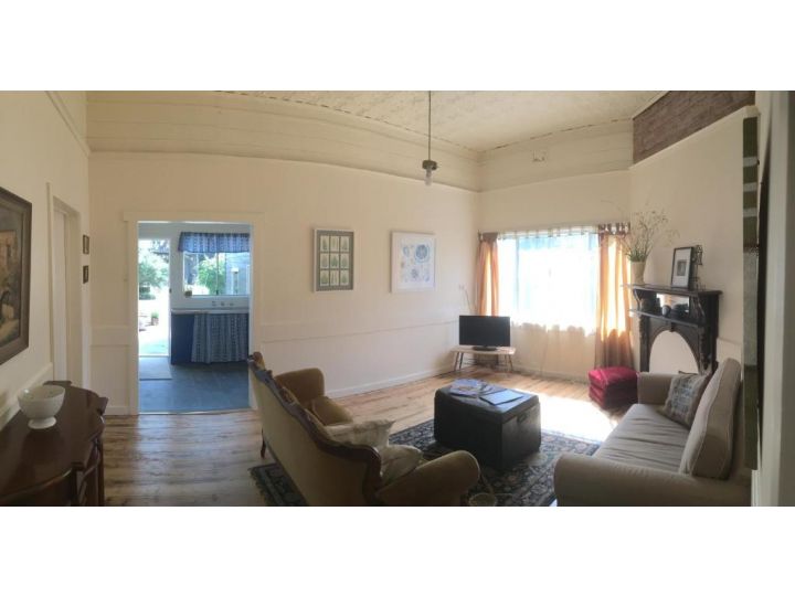 Yarram Cottage: Art and Accommodation Guest house, Yarram - imaginea 5