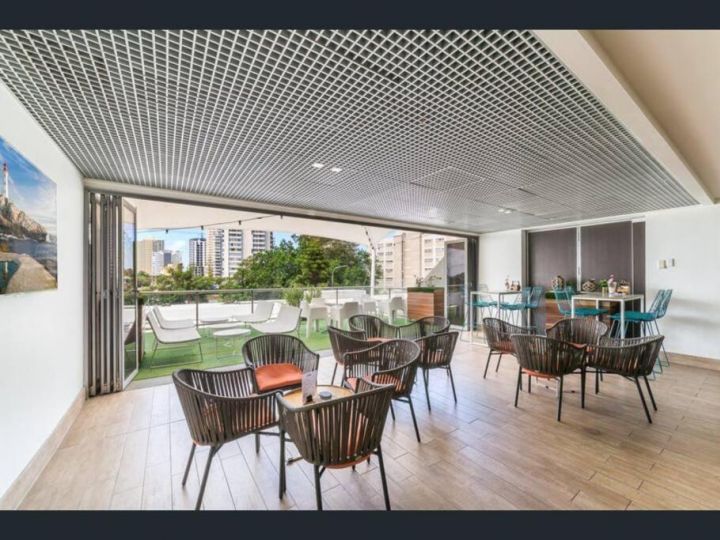 Your Stay In Surfers Hotel, Gold Coast - imaginea 20