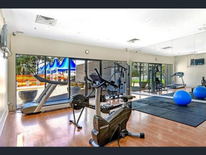 Your Stay In Surfers Hotel, Gold Coast - imaginea 17