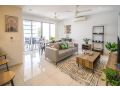 ZEN CENTRAL CBD - Affordable 3-Bdrm Apt in the Heart of Darwin City Apartment, Darwin - thumb 1