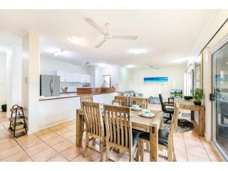 ZEN FORESHORE Cozy 2-BR, 2-BA Holiday Home + Pool Apartment, Nightcliff - 5