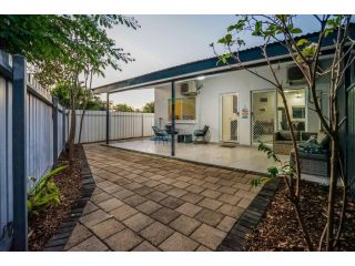 ZEN HIDEAWAY COZY 2-BR/2-BA Modern Unit in Alawa Apartment, Australia - 5