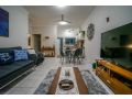 ZEN HIDEAWAY COZY 2-BR/2-BA Modern Unit in Alawa Apartment, Australia - thumb 12