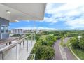ZEN LUXURY: 2-Story 4-BR Penthouse in Darwin City with Mindal Markets & Harbour Views Apartment, Darwin - thumb 10